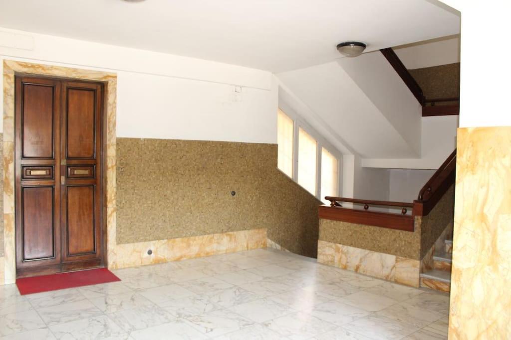 Art Apartment Stazione B Florença Exterior foto