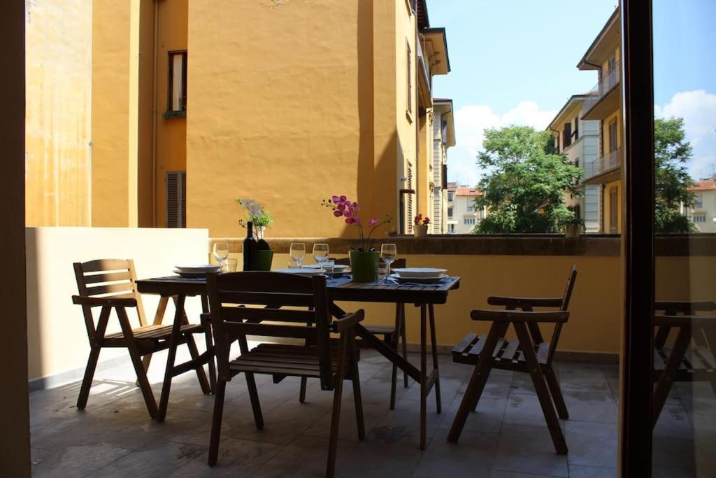 Art Apartment Stazione B Florença Exterior foto