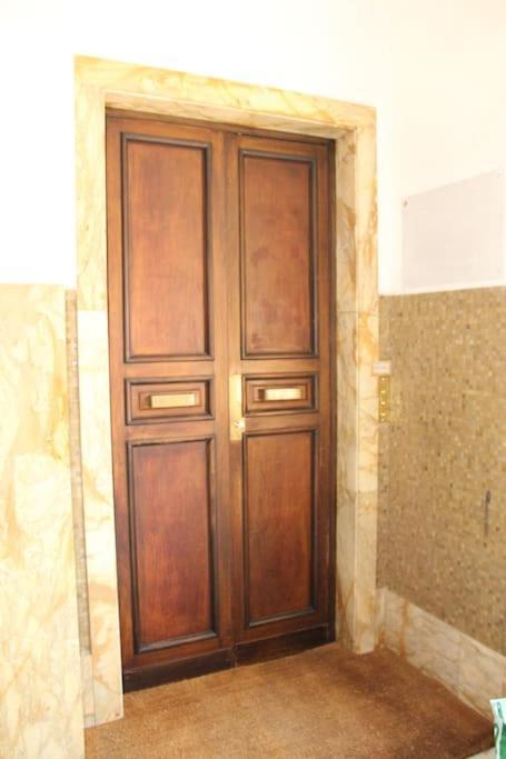 Art Apartment Stazione B Florença Exterior foto